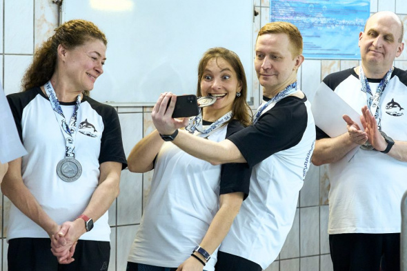 Слушать себя под водой: итоги третьих соревнований по фридайвингу в Норильске